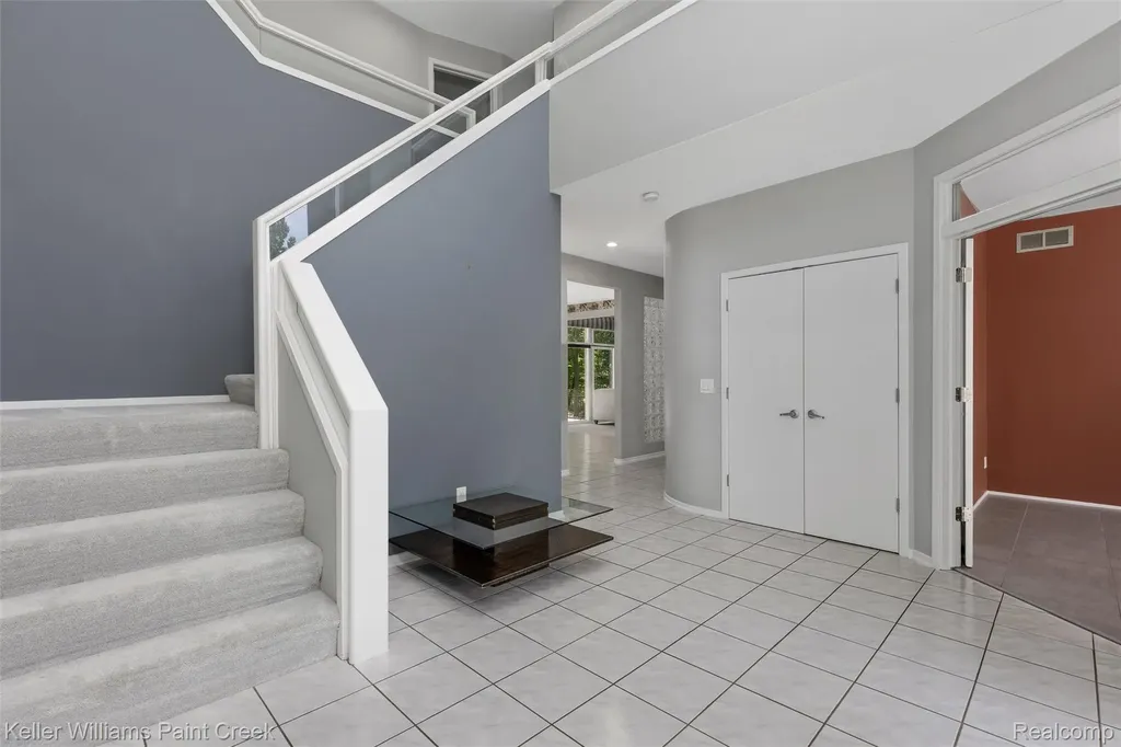 25626 Gina Court Novi City MI 48374