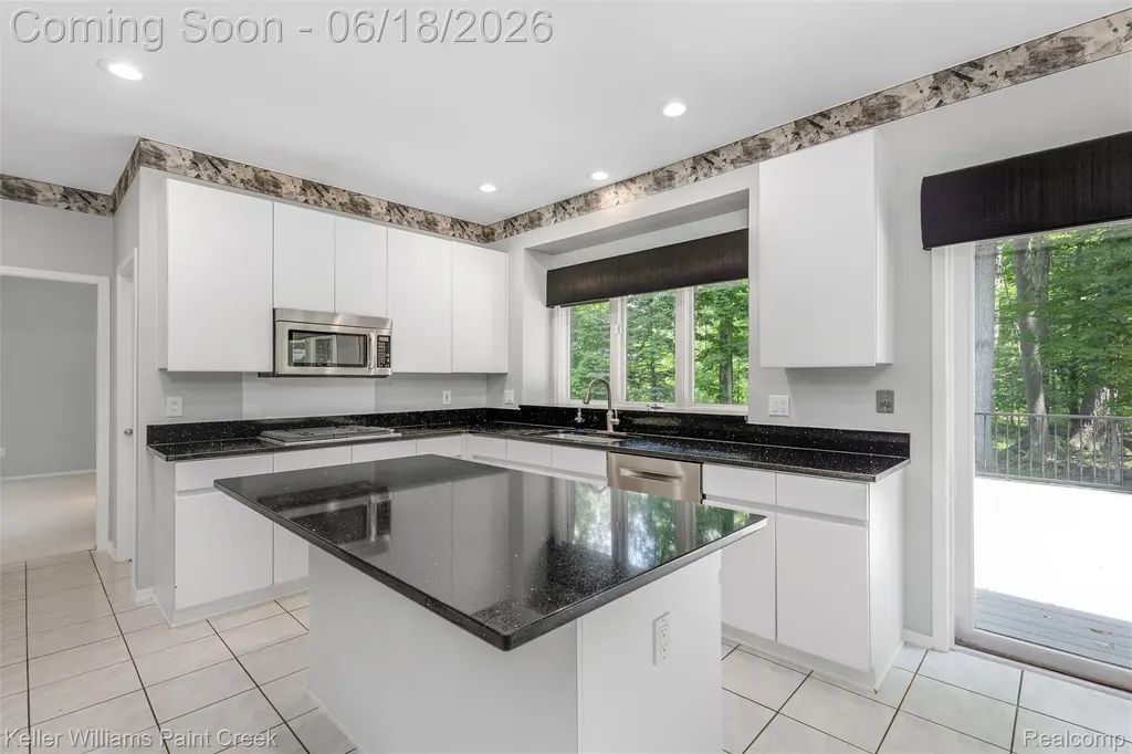 25626 Gina Court Novi City MI 48374