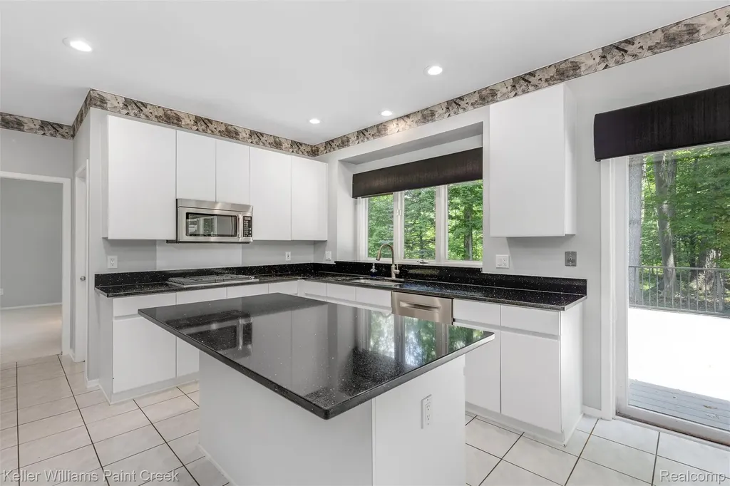 25626 Gina Court Novi City MI 48374