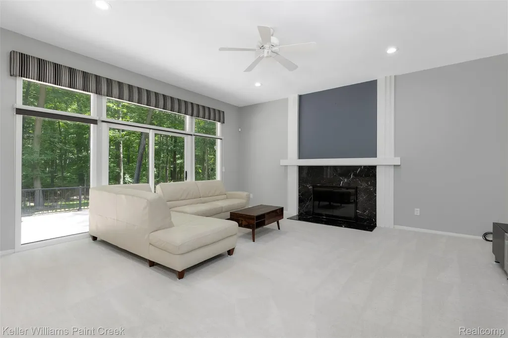 25626 Gina Court Novi City MI 48374