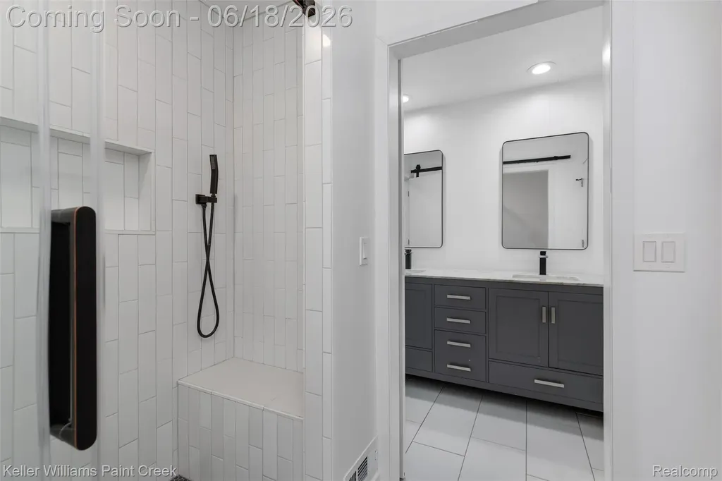25626 Gina Court Novi City MI 48374