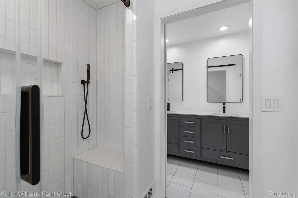 25626 Gina Court Novi City MI 48374