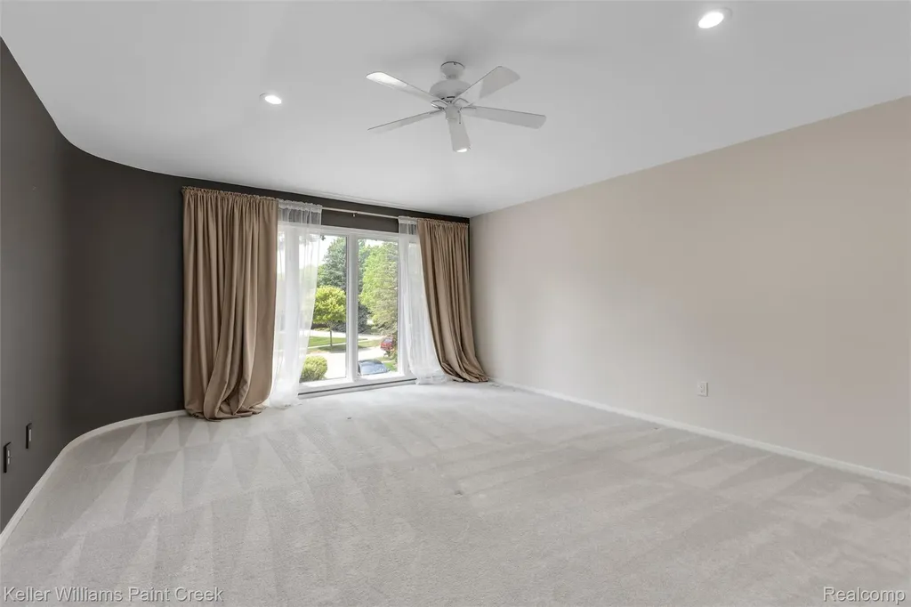 25626 Gina Court Novi City MI 48374