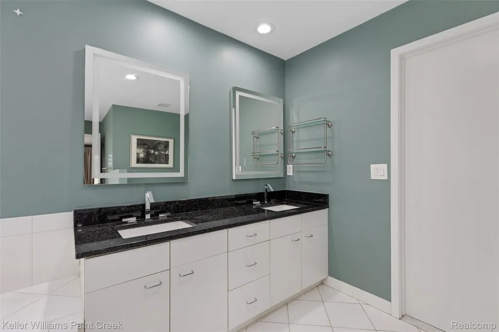 25626 Gina Court Novi City MI 48374