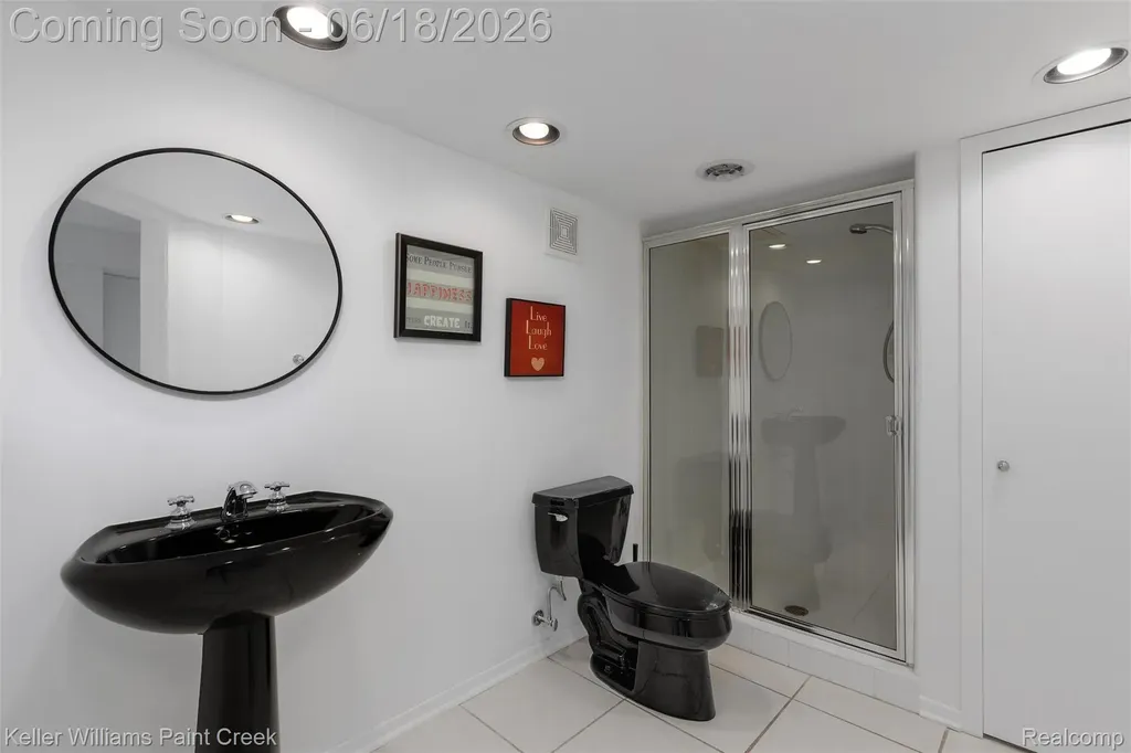 25626 Gina Court Novi City MI 48374