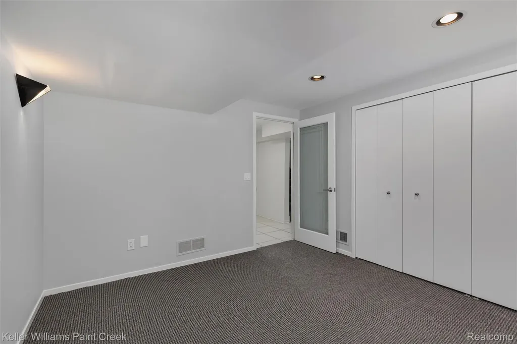 25626 Gina Court Novi City MI 48374
