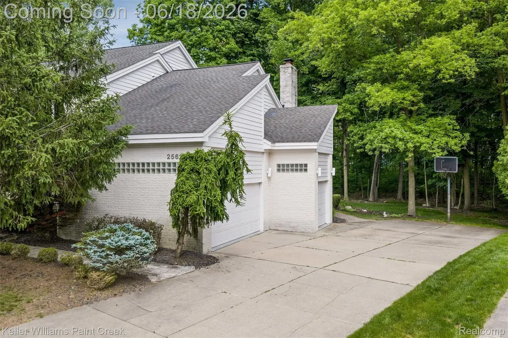 25626 Gina Court Novi City MI 48374