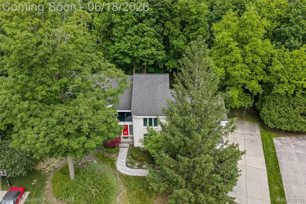 25626 Gina Court Novi City MI 48374