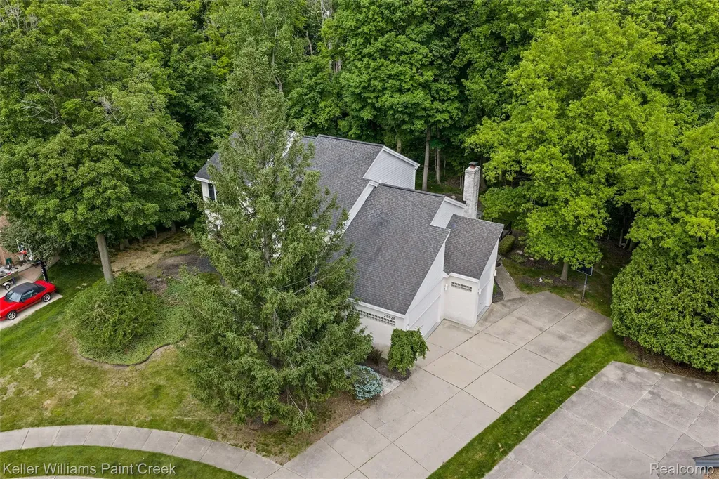 25626 Gina Court Novi City MI 48374