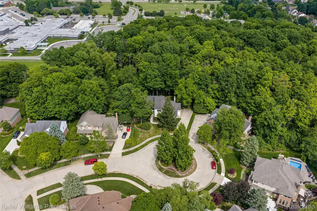 25626 Gina Court Novi City MI 48374