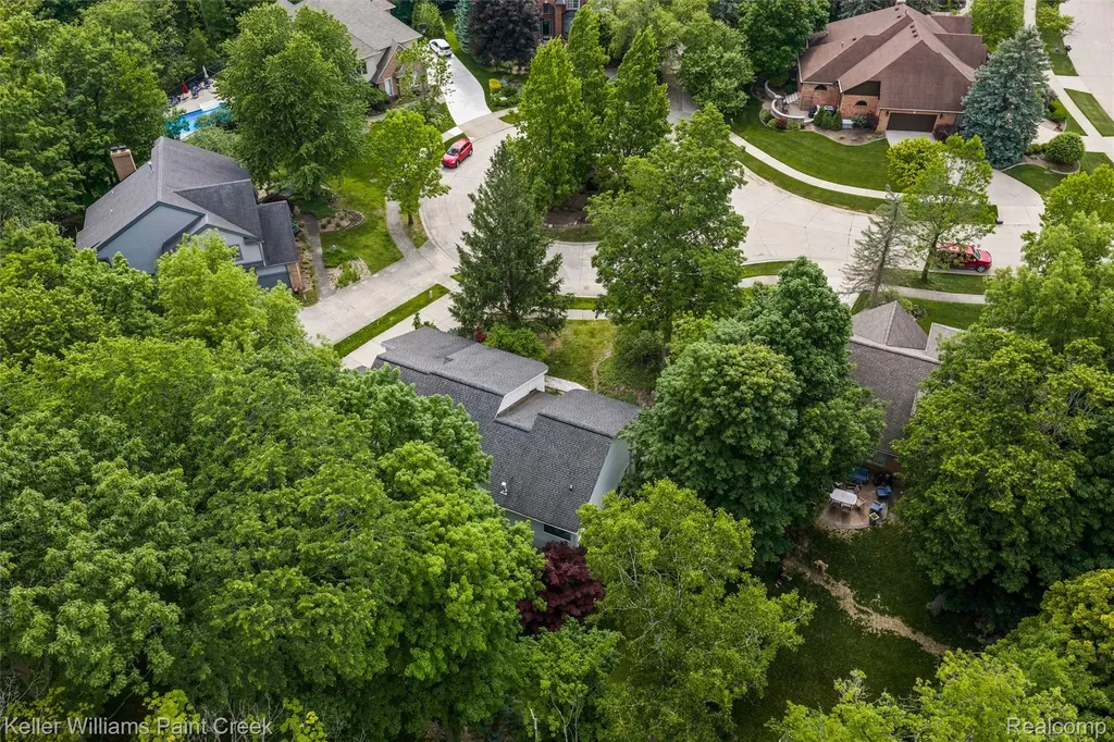 25626 Gina Court Novi City MI 48374