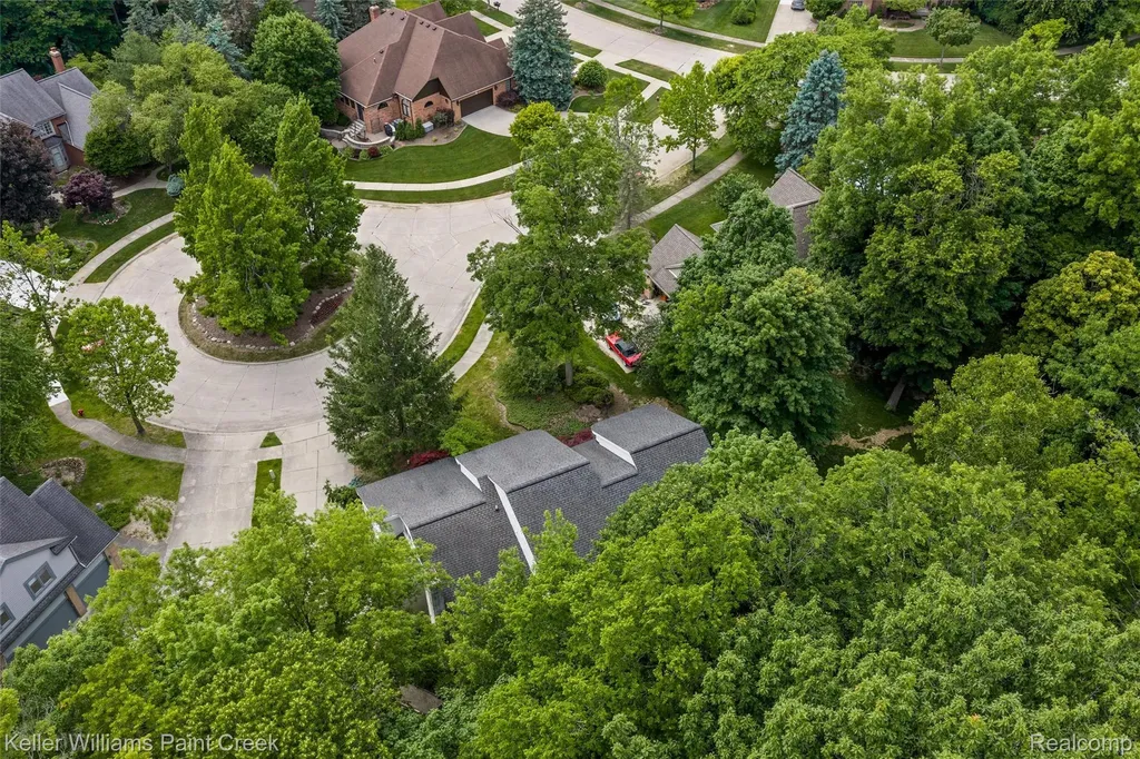 25626 Gina Court Novi City MI 48374