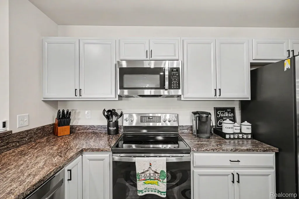 22056 Andover Drive Macomb Township MI 48042