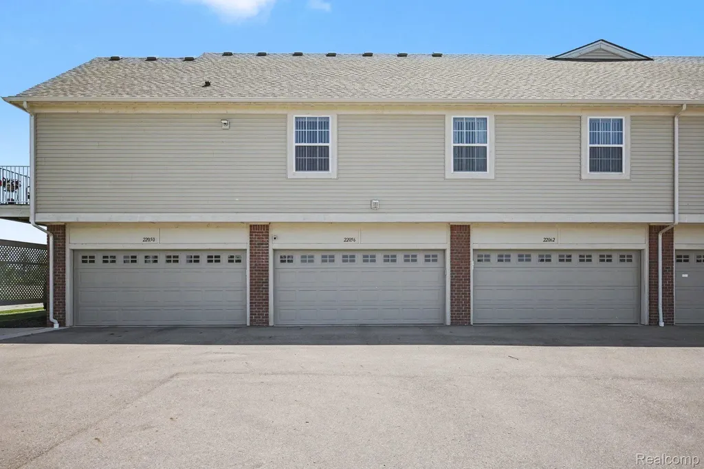 22056 Andover Drive Macomb Township MI 48042