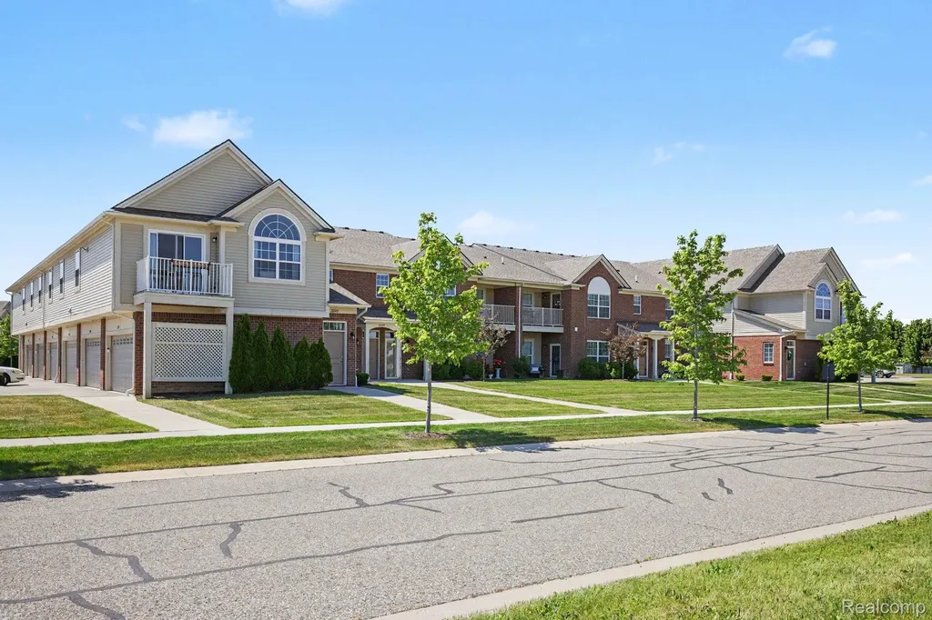 22056 Andover Drive Macomb Township MI 48042