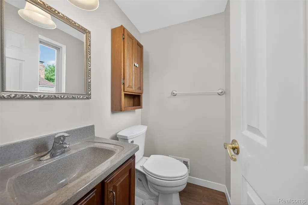 2133 Keystone Drive Sterling Heights City MI 48310