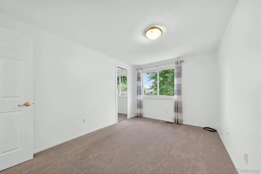 2133 Keystone Drive Sterling Heights City MI 48310