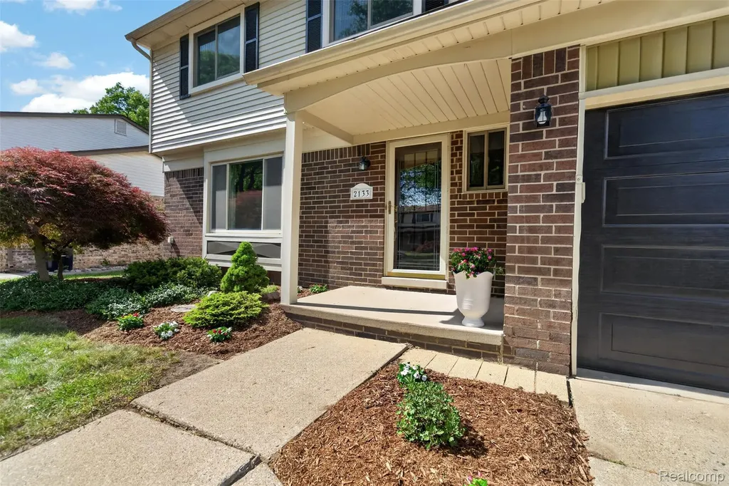 2133 Keystone Drive Sterling Heights City MI 48310