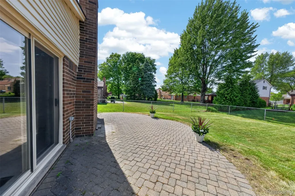 2133 Keystone Drive Sterling Heights City MI 48310