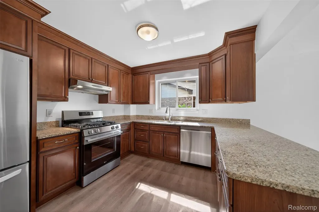 2133 Keystone Drive Sterling Heights City MI 48310