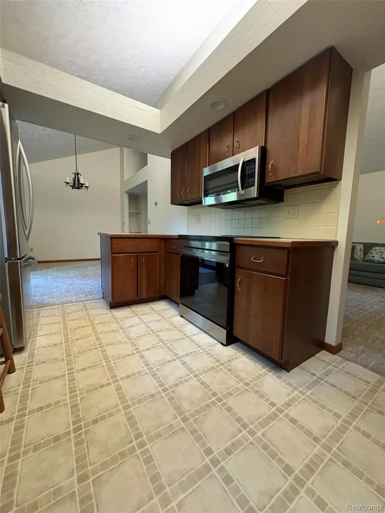 4341 Maplewood Lane Acme Township MI 49686