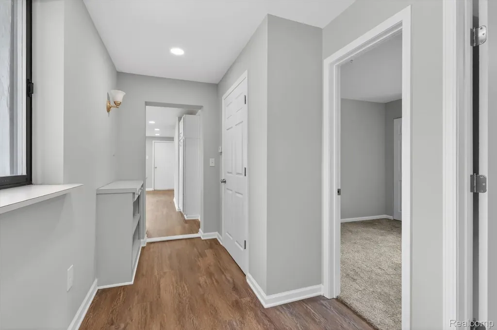4841 Fenmore Avenue Waterford Charter Township MI 48328