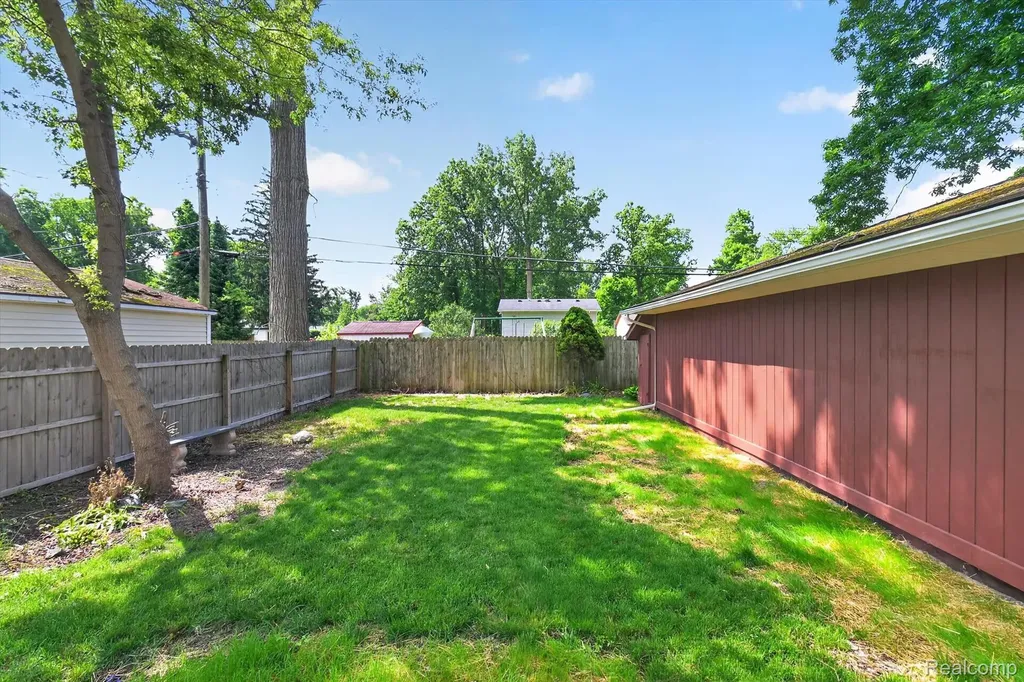 4841 Fenmore Avenue Waterford Charter Township MI 48328