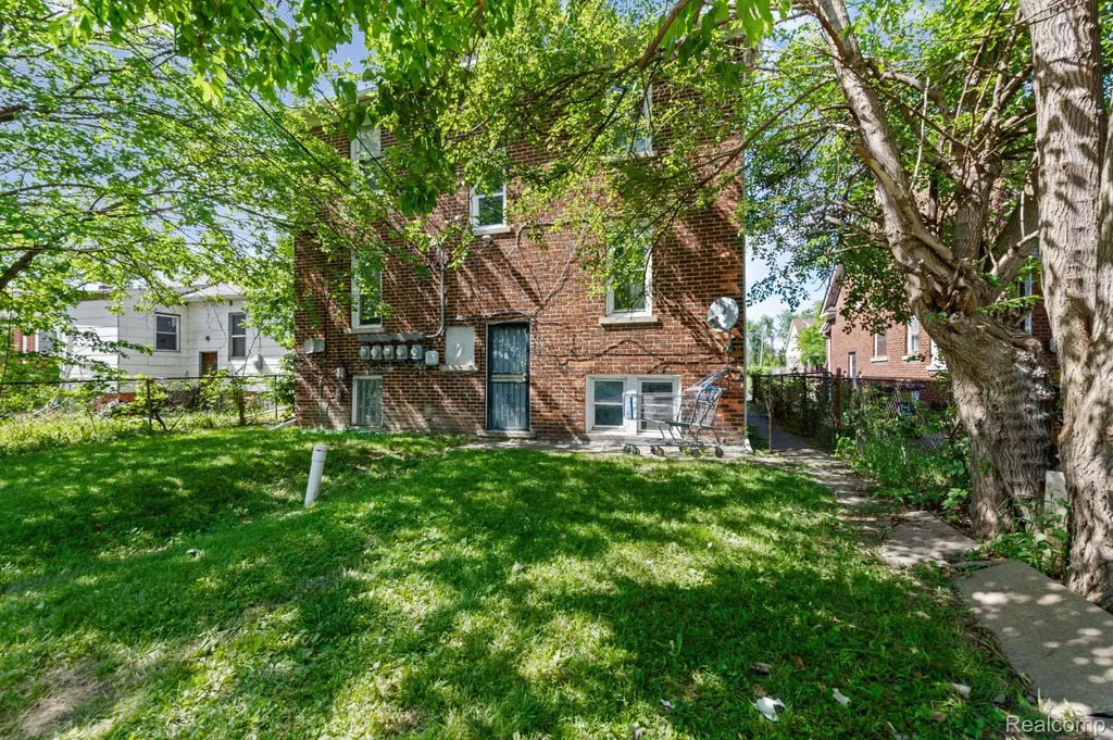 14422 Maddelein Street Detroit City MI 48205