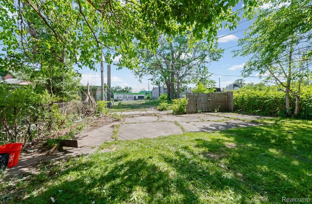 14422 Maddelein Street Detroit City MI 48205