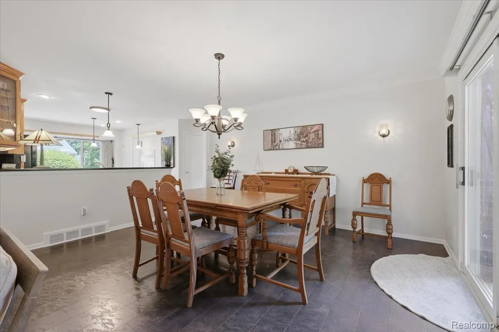 5048 Tree Hill Road Grand Blanc Charter Township MI 48439
