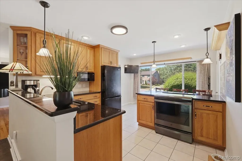5048 Tree Hill Road Grand Blanc Charter Township MI 48439