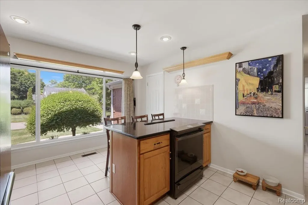 5048 Tree Hill Road Grand Blanc Charter Township MI 48439