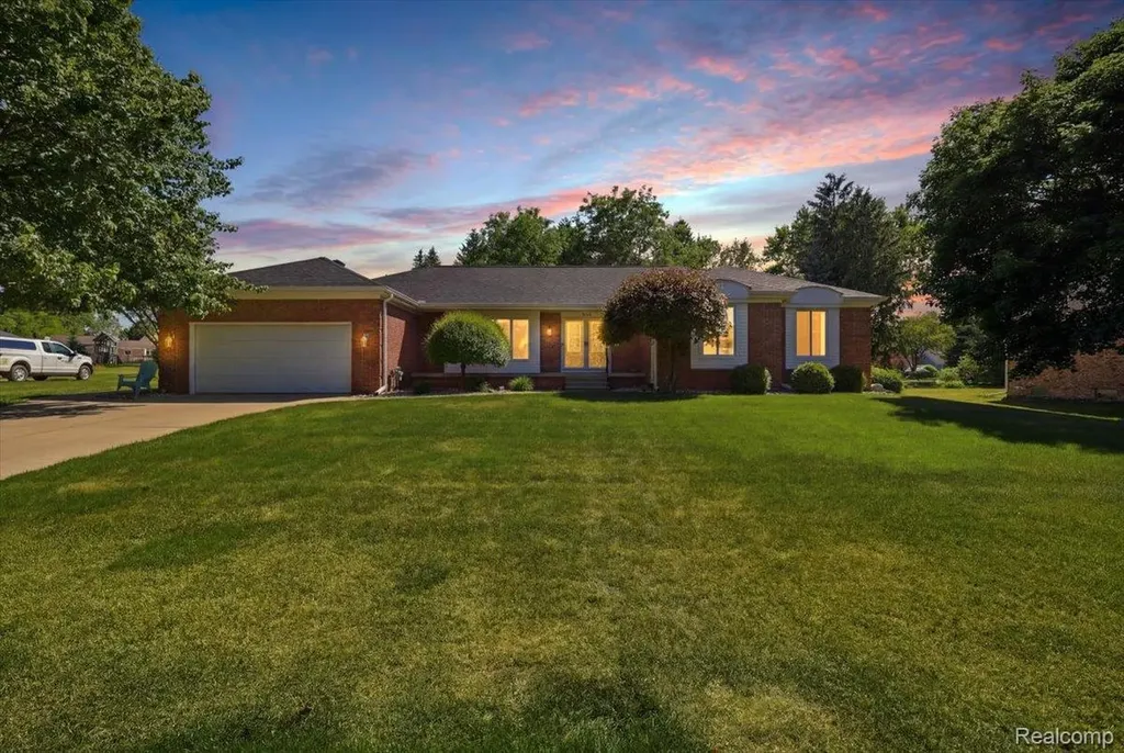 5048 Tree Hill Road Grand Blanc Charter Township MI 48439