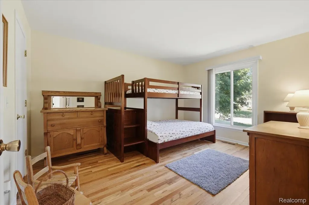 5048 Tree Hill Road Grand Blanc Charter Township MI 48439
