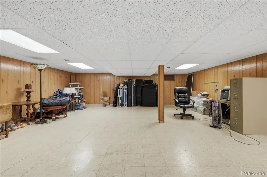 5048 Tree Hill Road Grand Blanc Charter Township MI 48439