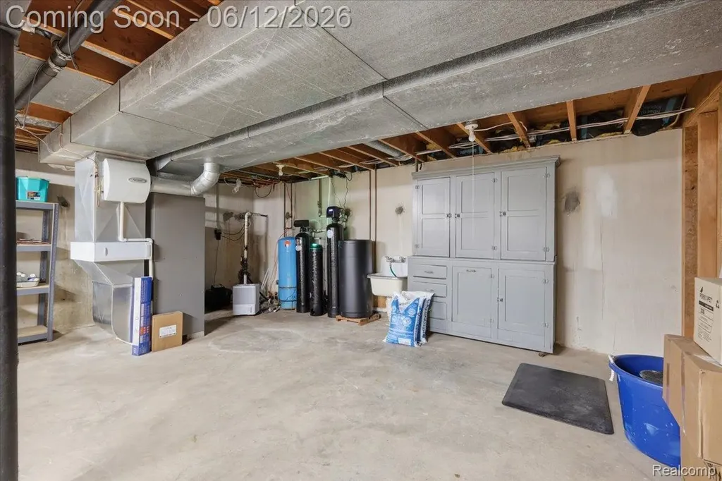 5048 Tree Hill Road Grand Blanc Charter Township MI 48439