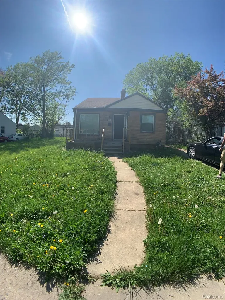 9939 Prest Street Detroit City MI 48227