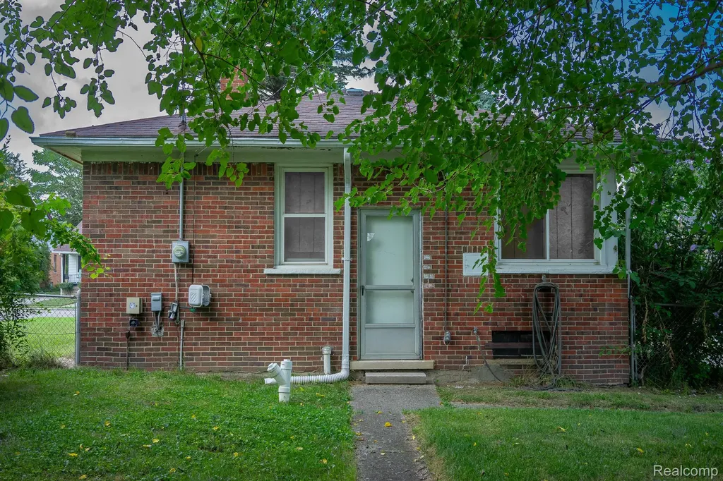13150 Glenfield Street Detroit City MI 48213