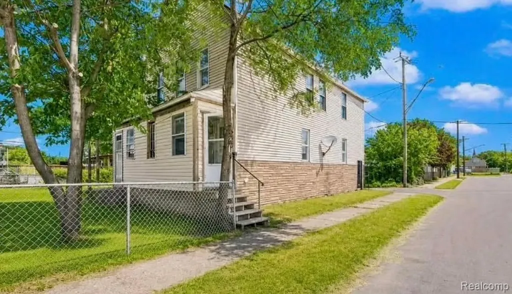 2100 Lansing Street Detroit City MI 48209