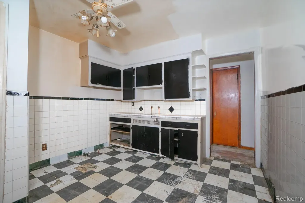 19126 Stotter Street Detroit City MI 48234