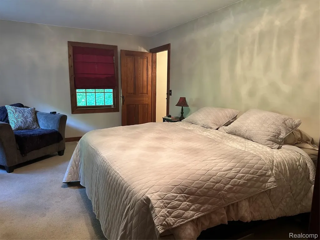1435 Rolling Hills Drive Hartland Township MI 48843