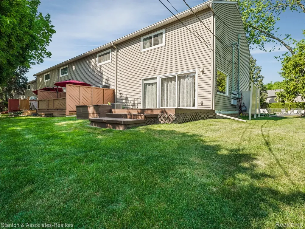 799 Kirts Boulevard Troy City MI 48084