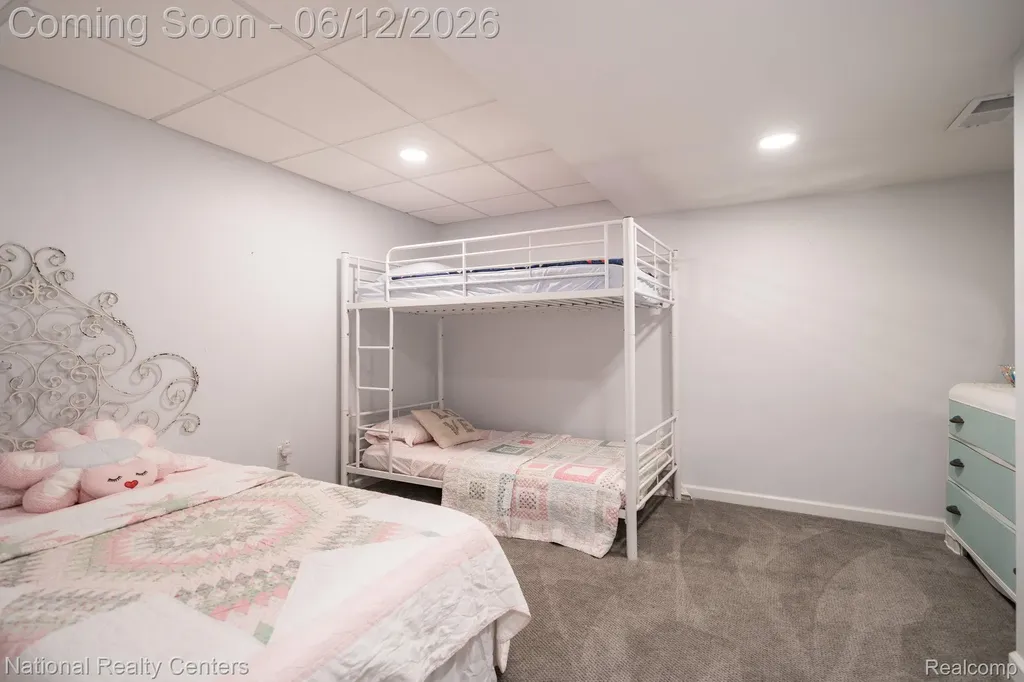1233 Lark Street Orion Charter Township MI 48360