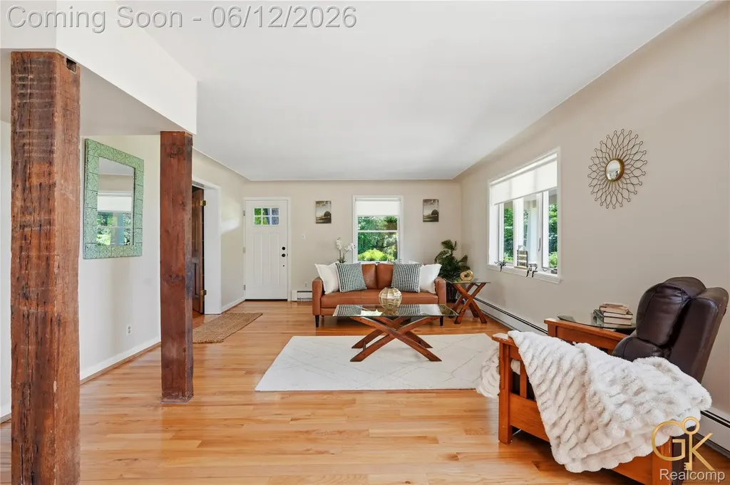 1293 Burns Road Milford Charter Township MI 48381