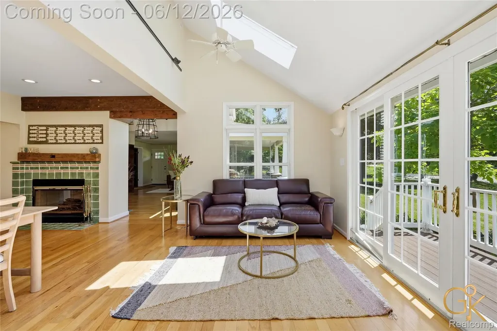 1293 Burns Road Milford Charter Township MI 48381