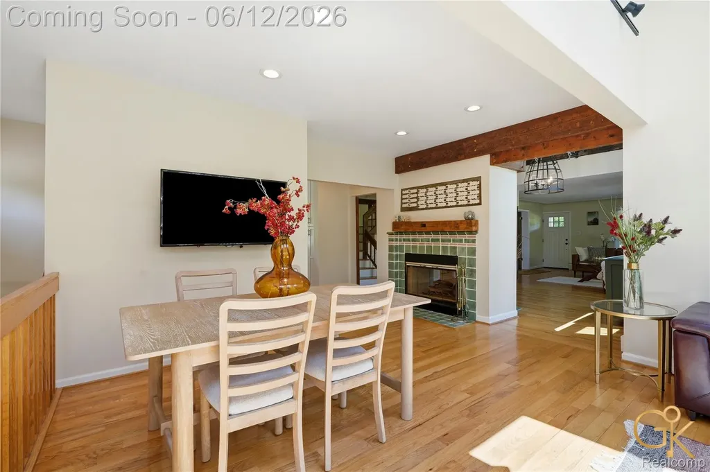 1293 Burns Road Milford Charter Township MI 48381
