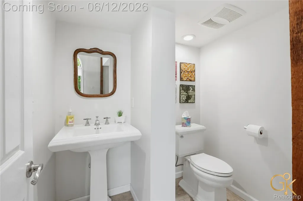 1293 Burns Road Milford Charter Township MI 48381