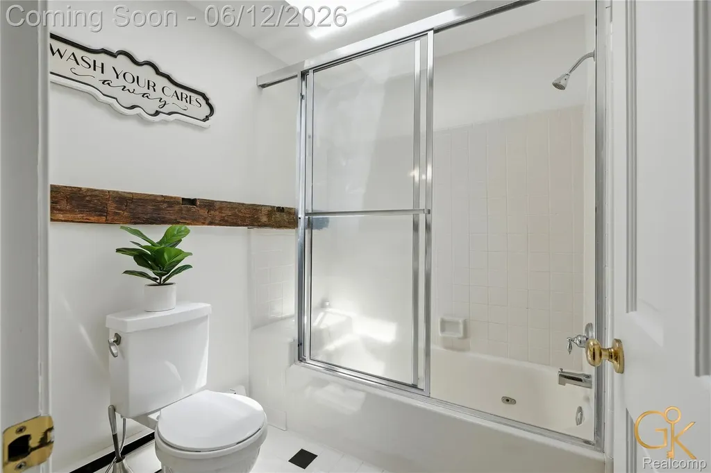 1293 Burns Road Milford Charter Township MI 48381