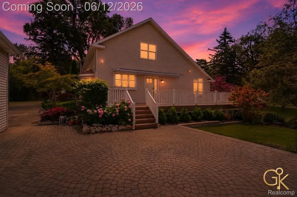 1293 Burns Road Milford Charter Township MI 48381