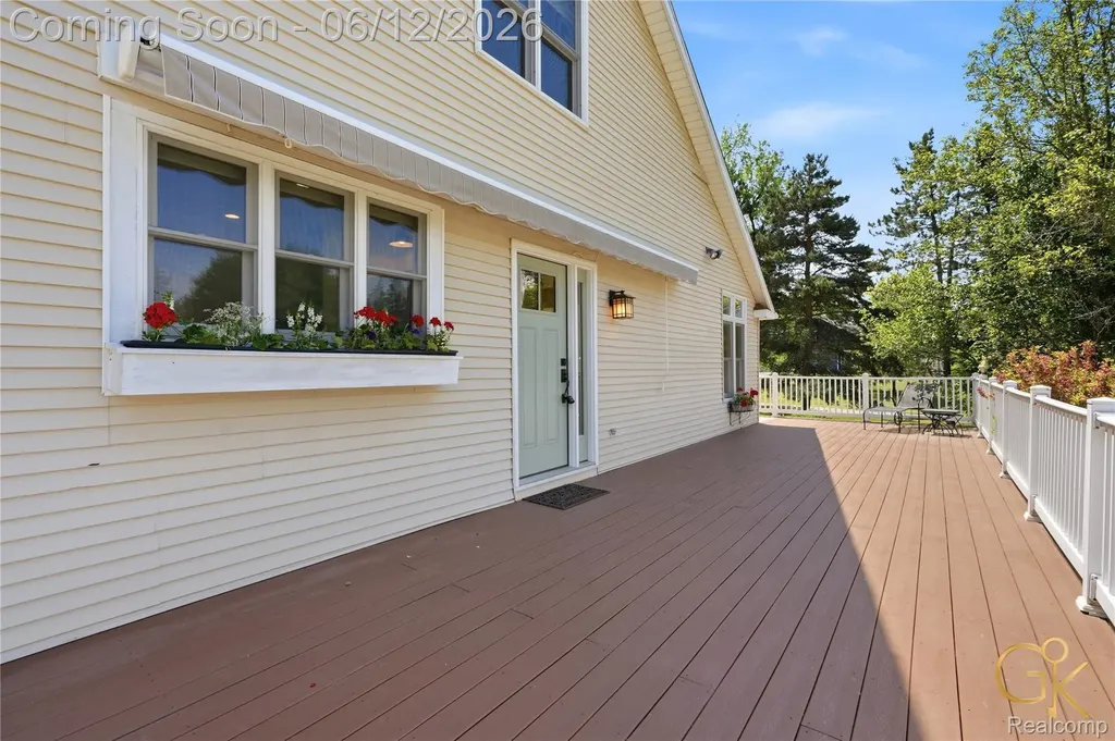 1293 Burns Road Milford Charter Township MI 48381